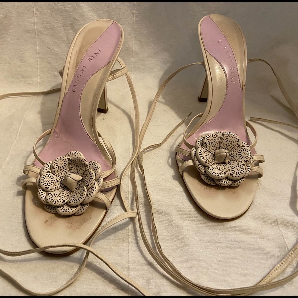 Gianni Bini Cream Lace-up Heels